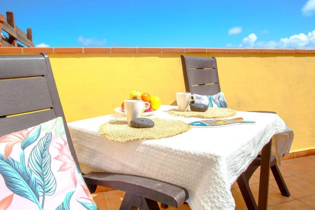 Atico De Carlo Con Vistas Al Mar Y Terraza Apartment Corralejo Exterior photo